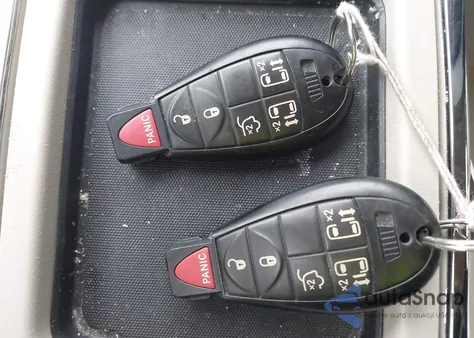 2015 Chrysler Town & Country Lx z USA, uszkodzony, nr VIN 2C4RC1AG5FR676264